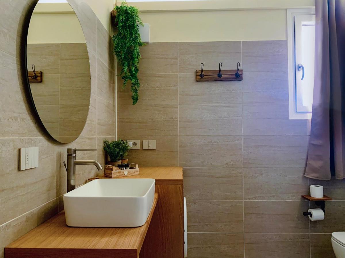 Charming Attic Apartment With Balcony & Swimming Pool ديسينسانو ديل غاردا المظهر الخارجي الصورة